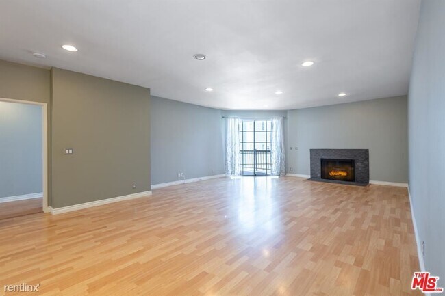 Building Photo - 2 br, 2 bath Condo - 10021 Tabor St Apt 316