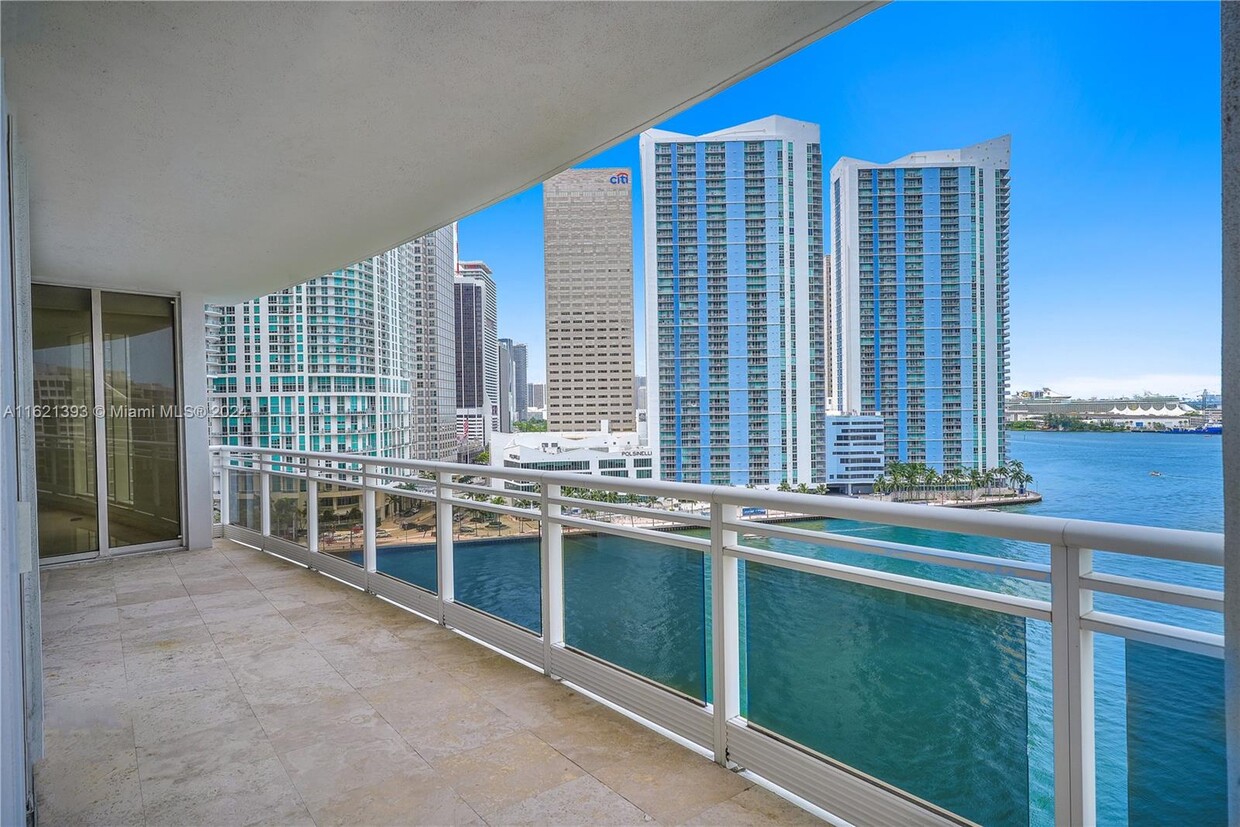 Foto principal - 901 Brickell Key Blvd