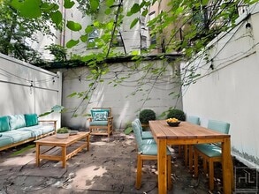 Building Photo - Luxury 1 Bedroom Duplex with Private Outdo...