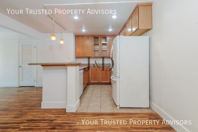 Building Photo - 7747 Margerum Ave