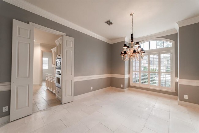 Foto del edificio - 13 Champion Villa Dr