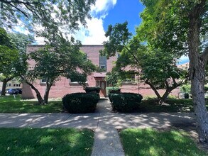 Building Photo - 5306 N Washtenaw Ave