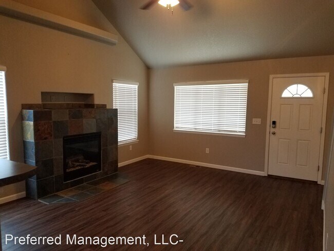 Building Photo - 3 br, 2 bath House - 6840 Hitching Post Lane