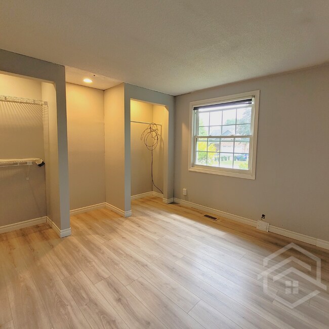Photo du bâtiment - 4 Bedroom House in Springford!!