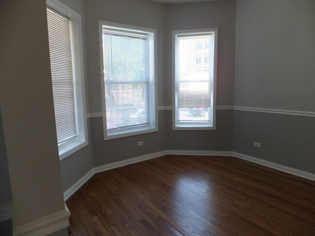 Building Photo - 6448 S Honore St