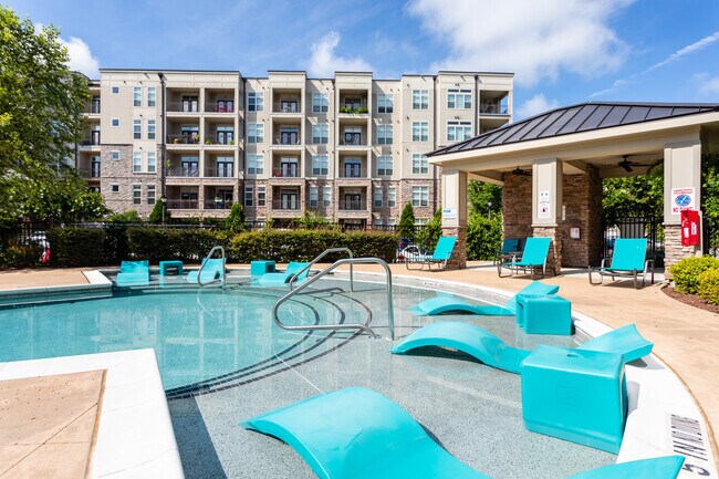 Lofts at Weston Lakeside Apartments Cary, NC