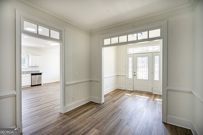 Building Photo - 507 Cherry Ave
