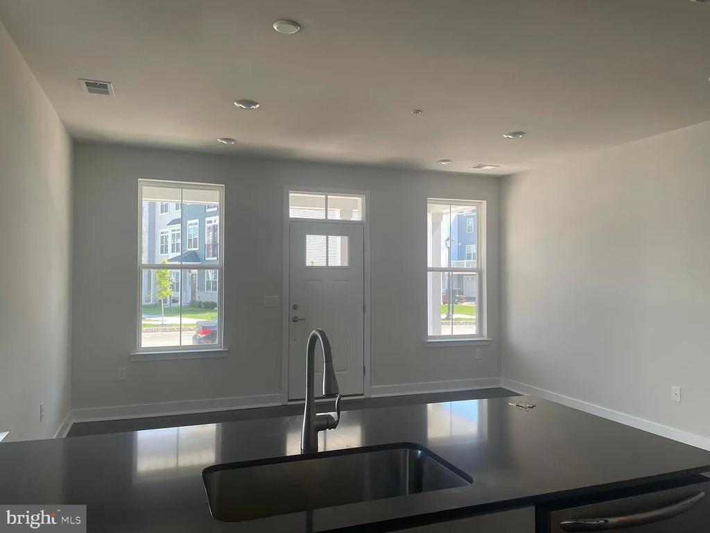 Foto principal - 337 Foundry St