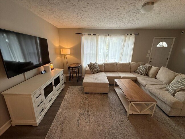 Foto del edificio - 1110 Mountain View Dr