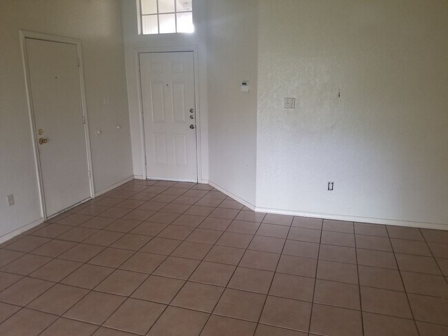 Foto del edificio - 2405 Kilgore Dr