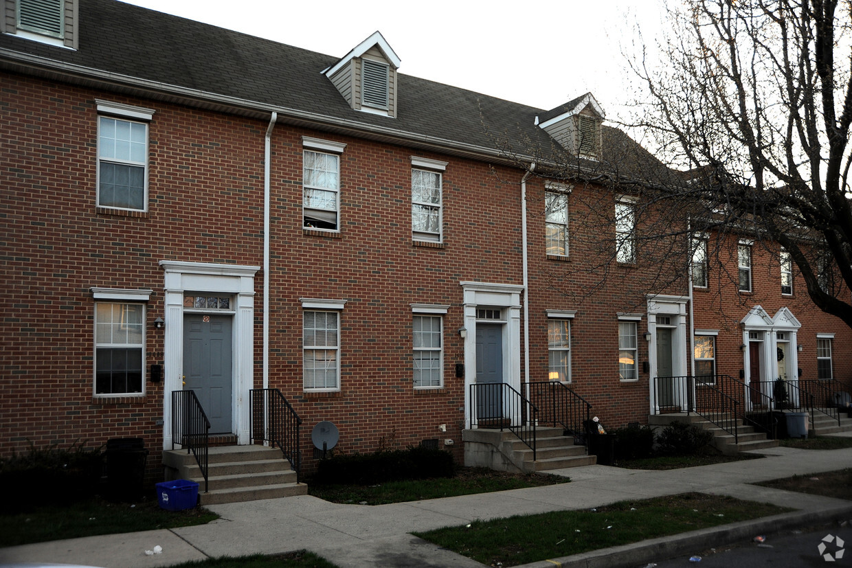 Building Photo - Allison Hill Townhomes