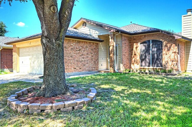 Foto del edificio - 15310 Prairie Oaks Dr