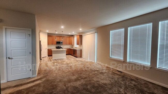 Building Photo - 340 Fox Ln