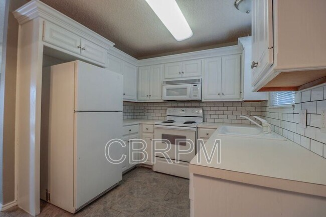 Building Photo - 6716 4th St