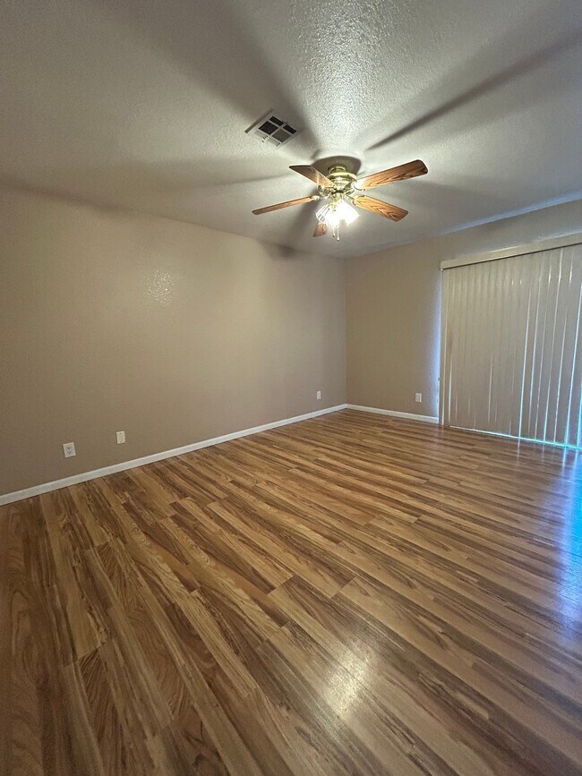 Photo - 14321 N Pennsylvania Ave Apartment