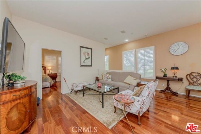 Building Photo - 1108 Jewett Dr