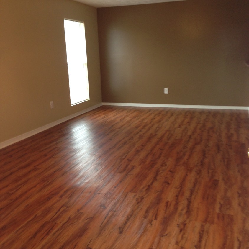 Living Room/Dining Room - 219 College St
