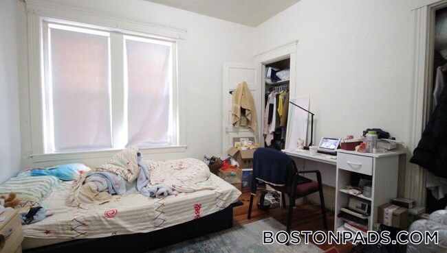 Foto del edificio - 1381 Commonwealth Ave