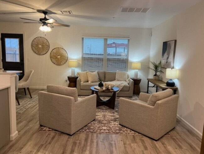 Foto del edificio - Reserve on 29th Townhomes