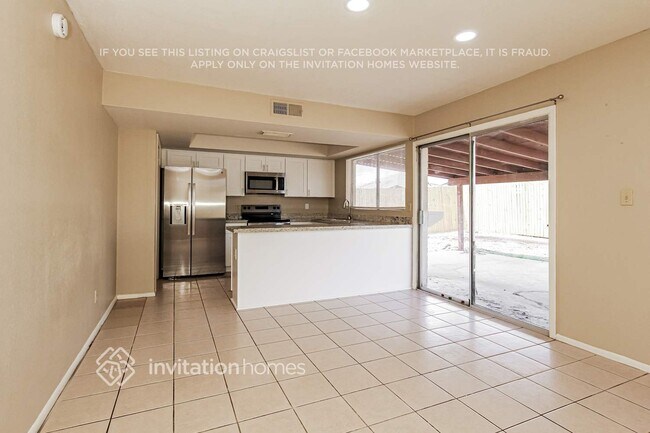 Foto del edificio - 7556 W Turney Ave