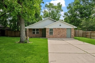 Building Photo - 157 Hillside Dr