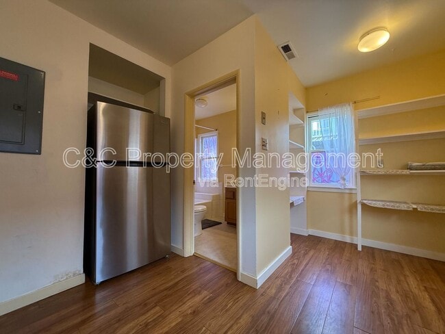 Building Photo - 138 17th St