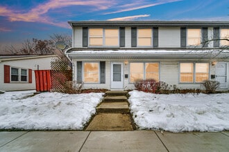 Building Photo - 1793 Queensbury Cir