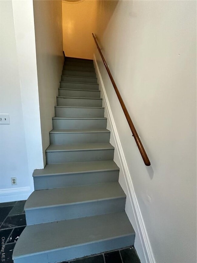 Foto del edificio - 118 W Main St