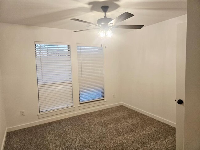 Building Photo - 17705 Horne Ln