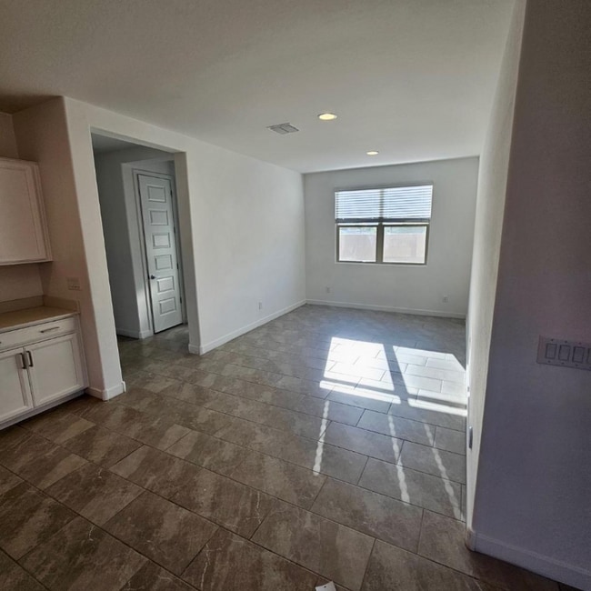 Photo - 1660 W Paseo Way House