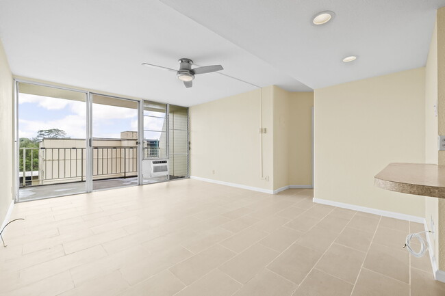 Foto del edificio - 95-2057-2057 Waikalani Pl