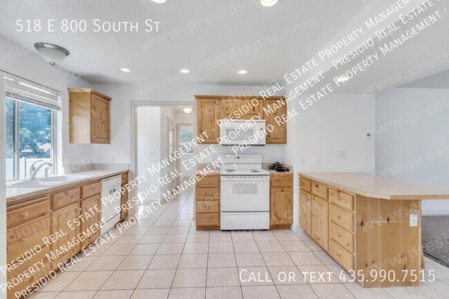 Building Photo - 518 E 800 S St