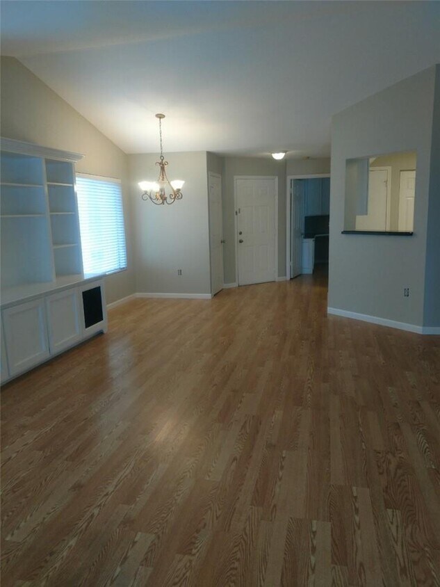 Primary Photo - 2321 NW 33rd St