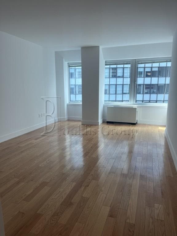 Foto principal - 2 bedroom in NEW YORK NY 10038