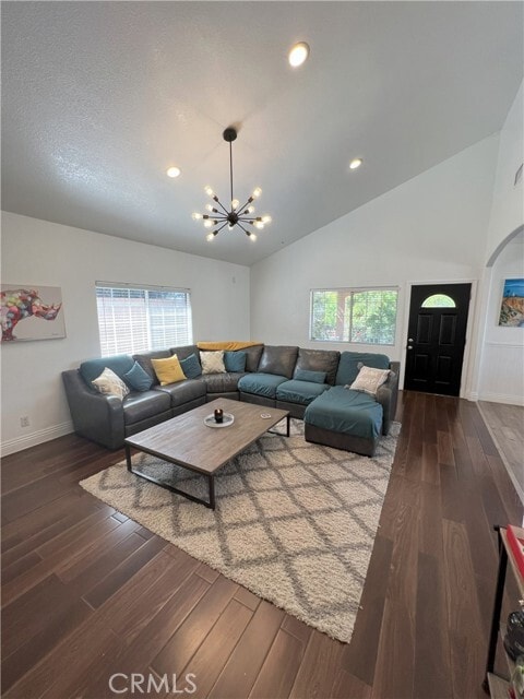 Building Photo - 657 W 1st St