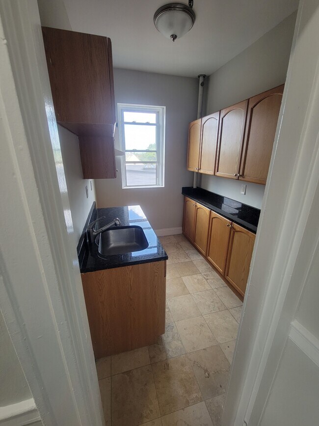 Building Photo - 43 Selkirk Rd