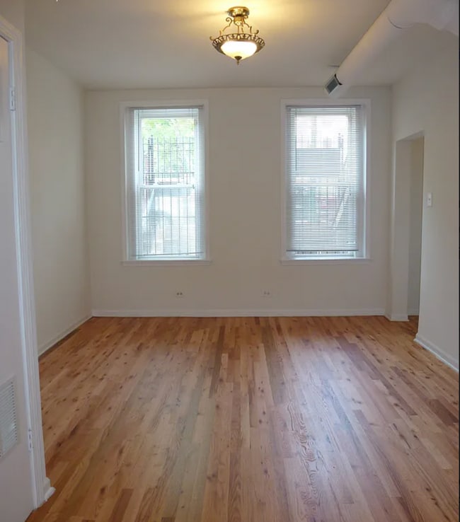 Building Photo - 1425 W Cullerton St