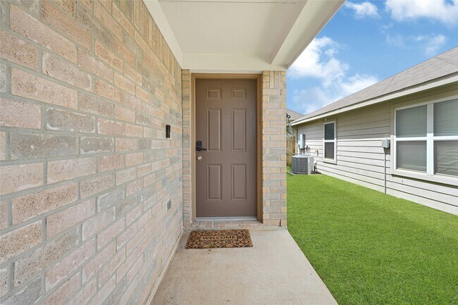 Foto del edificio - 15826 Sheldon Ridge Way
