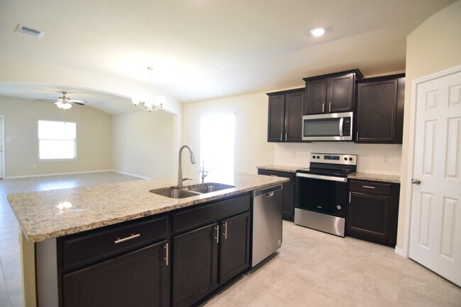 Building Photo - 1801 Cow House Ct