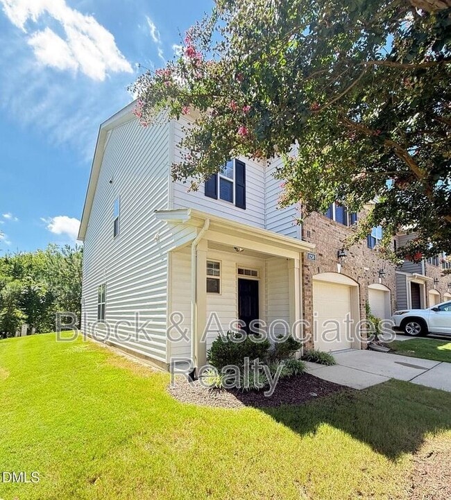 Building Photo - 8258 Primanti Blvd