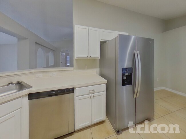 Foto del edificio - 916 Jayhil Dr