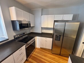 Building Photo - 741 Manitou Ave