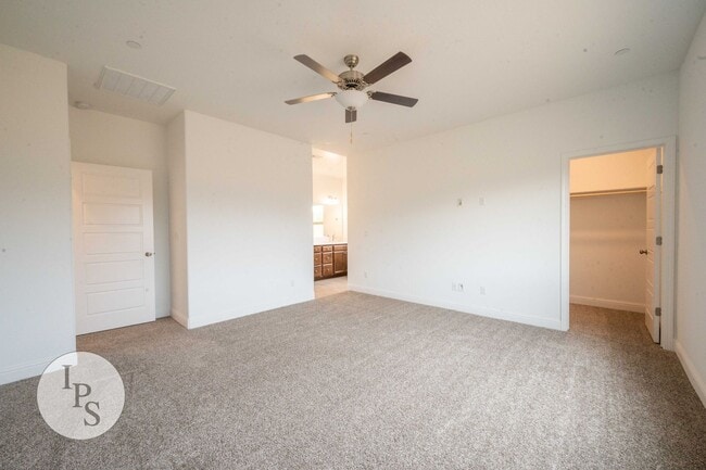 Building Photo - 352 N Millard Ave