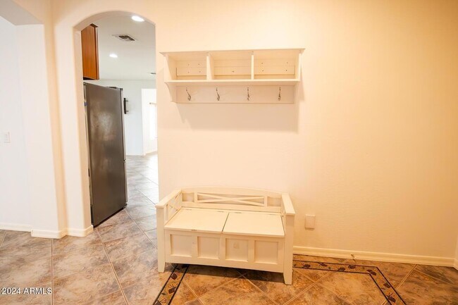 Foto del edificio - 4522 W Ravina Ln
