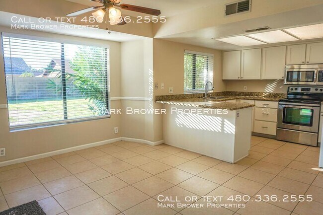 Building Photo - 909 W Bell De Mar Dr