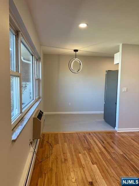 Building Photo - 455 Fairview Ave