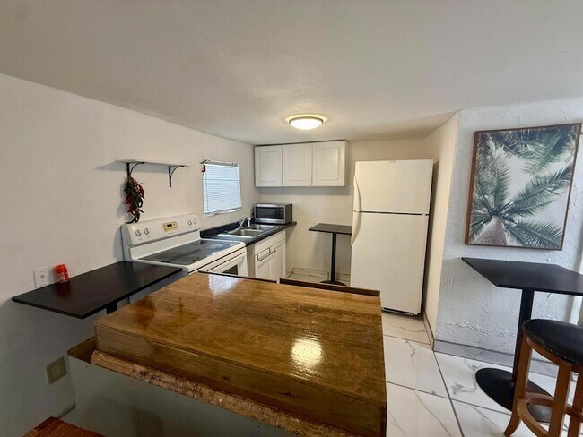 Foto del edificio - 4870 Canal Rd