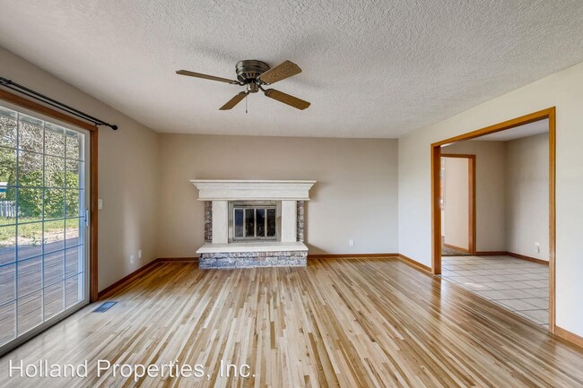Building Photo - 4 br, 2 bath House - 1275 NE 12th Ave
