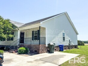 Building Photo - 5180 Deveron St