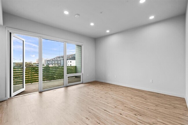 Foto del edificio - 4004 Banister Ln